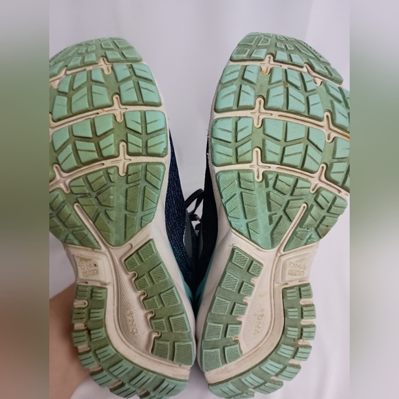 BROOKS Ghost 11 Blue and Green Athletic Shoes with Breathable Mesh (#125) - Picture 9 of 10